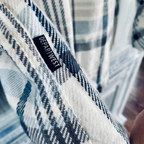 Departwest Men's White Plaid Flannel Shirt - Picture 8 of 11